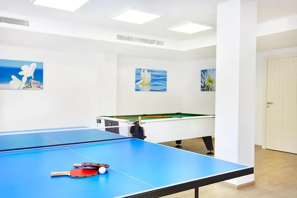 ****  Universal Hotel Laguna Canyamel  Spain